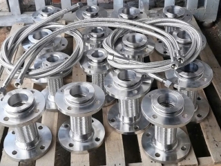 Khả năng chống rung và giảm chấn của khớp nối mềm inox